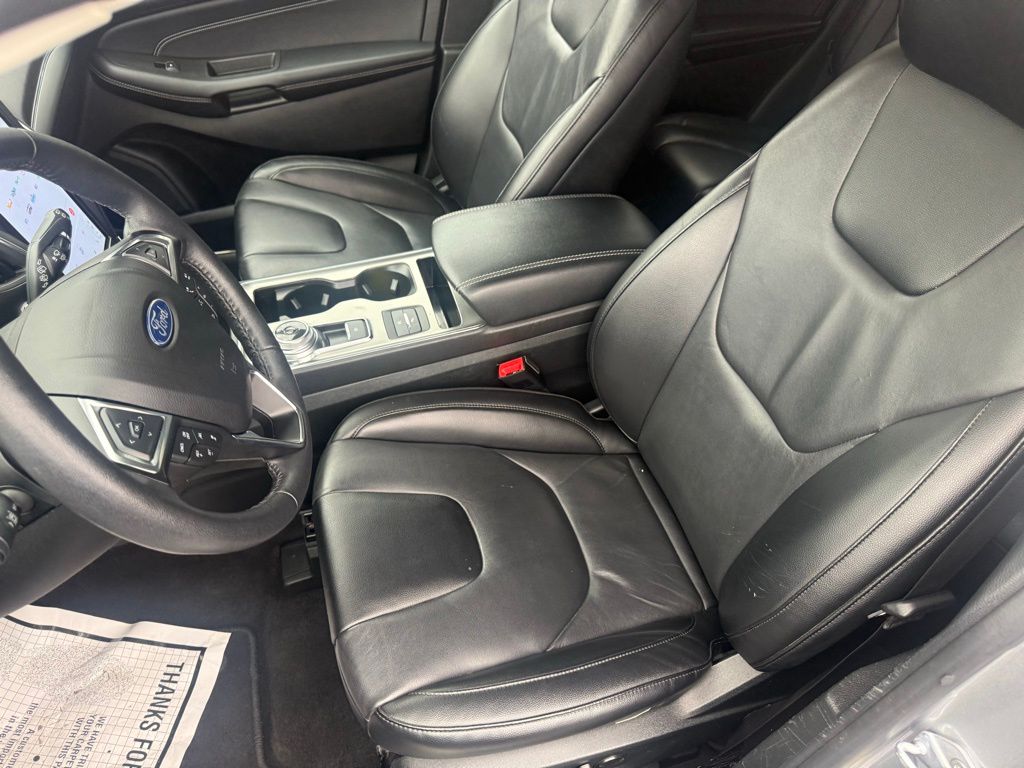 Used 2022 Ford Edge - photo 8