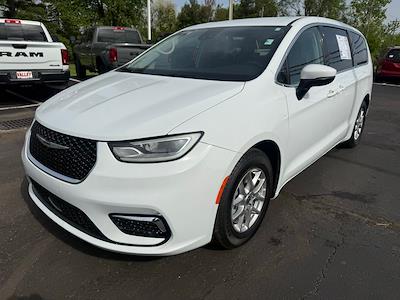 2023 Chrysler Pacifica FWD Minivan for sale #931960 - photo 2