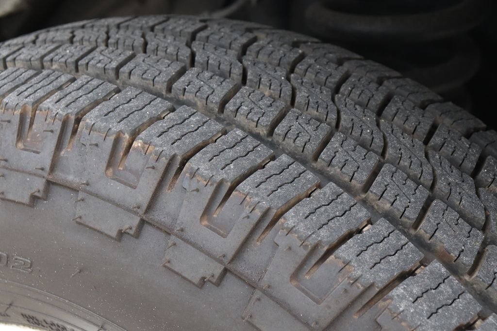 Used 2025 Ford E-450 - photo 35