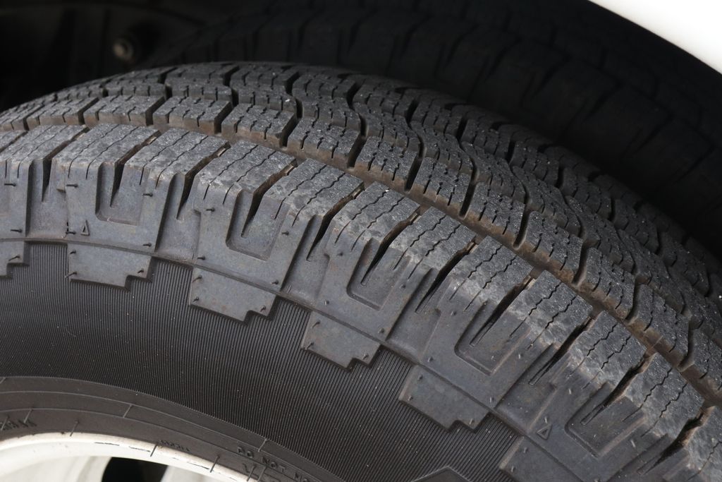 Used 2025 Ford E-450 - photo 39