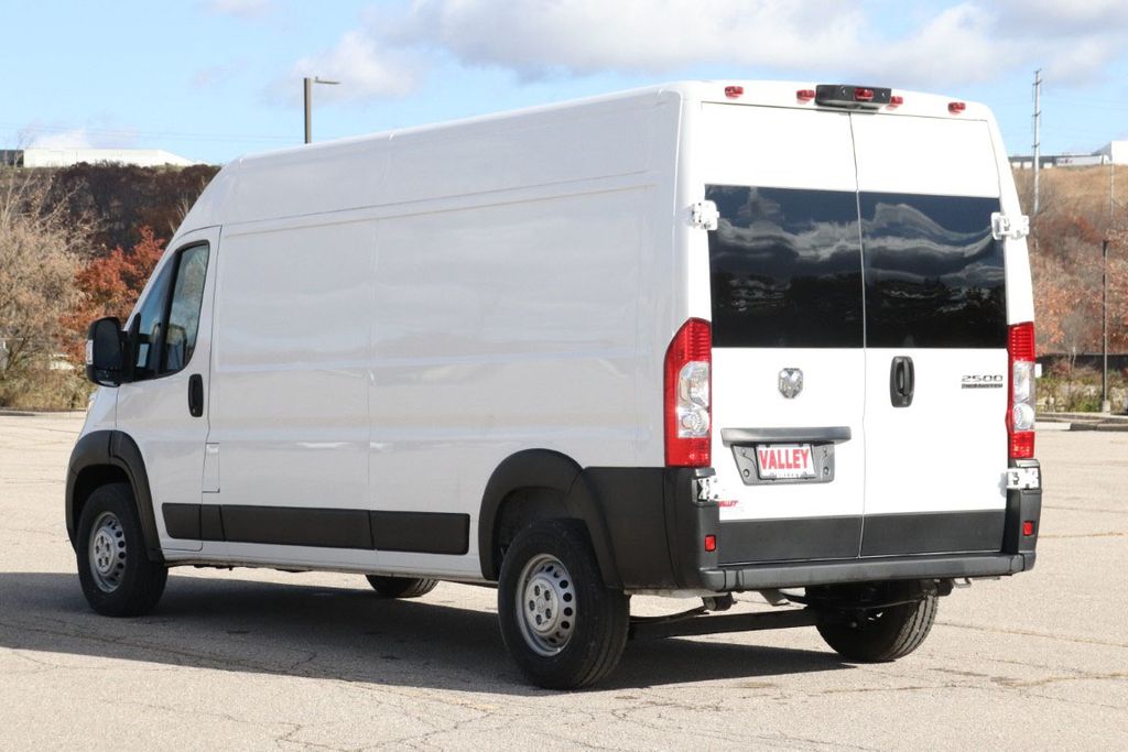 Used 2024 Ram ProMaster 2500 - photo 5