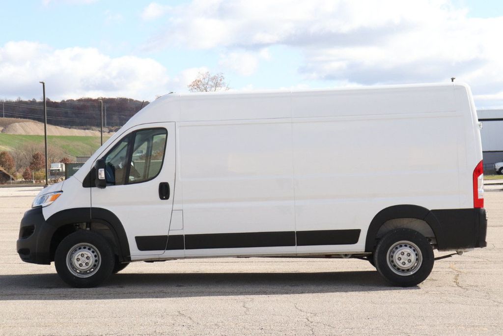 Used 2024 Ram ProMaster 2500 - photo 4