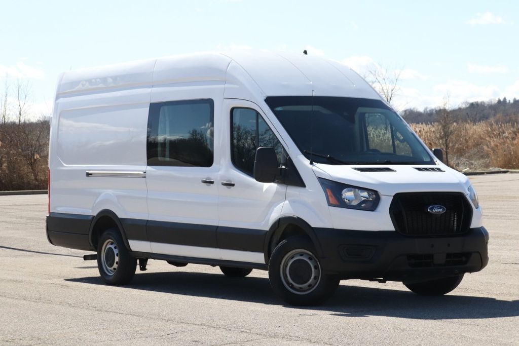 Used 2023 Ford Transit 250 - photo 5
