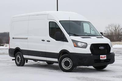 Used 2023 Ford Transit 250 - photo 1