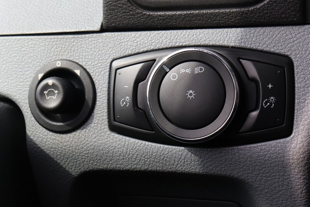 Used 2018 Ford Transit 250 - photo 28