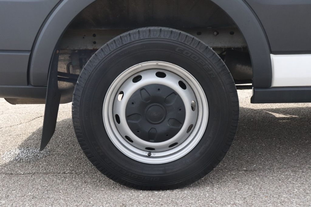 Used 2018 Ford Transit 250 - photo 37