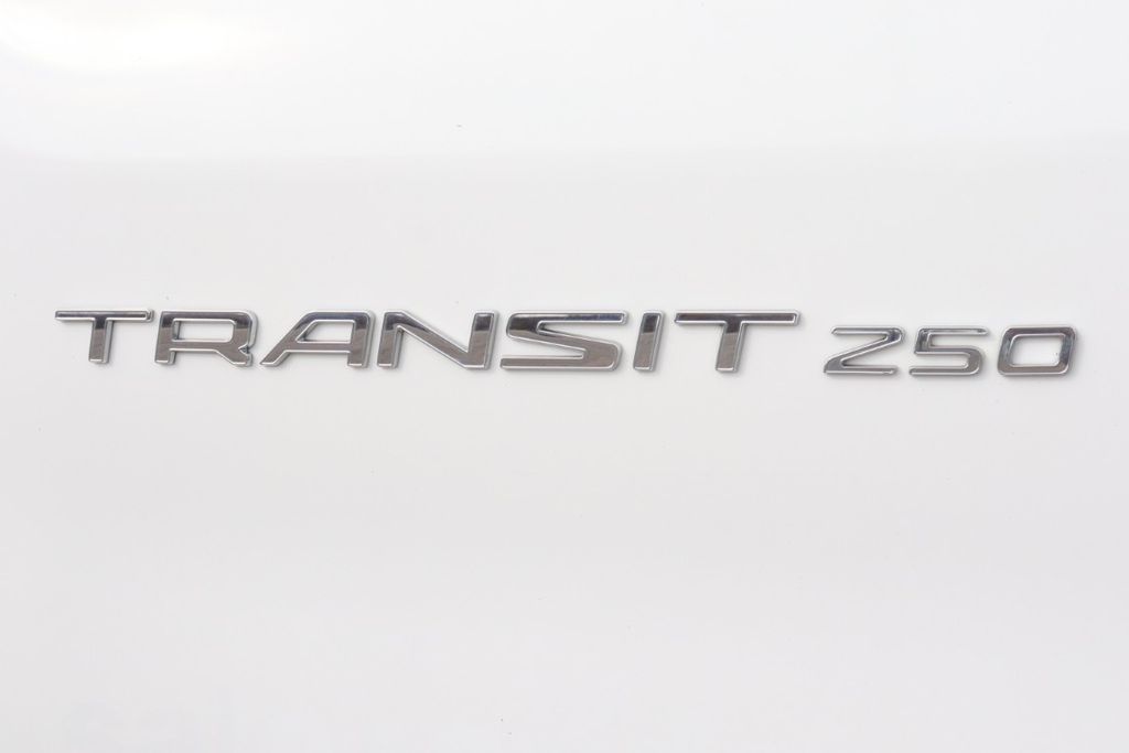 Used 2018 Ford Transit 250 - photo 46