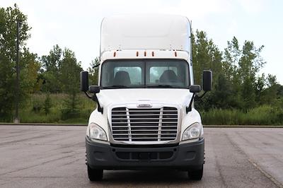 Used 2014 Freightliner Cascadia Detroit DD13 Semi Truck for sale #32200 - photo 2