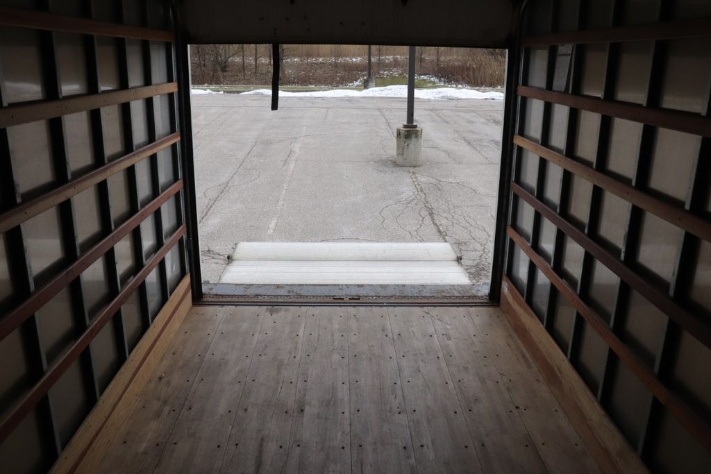 Used 2017 Isuzu NPR-HD - photo 47