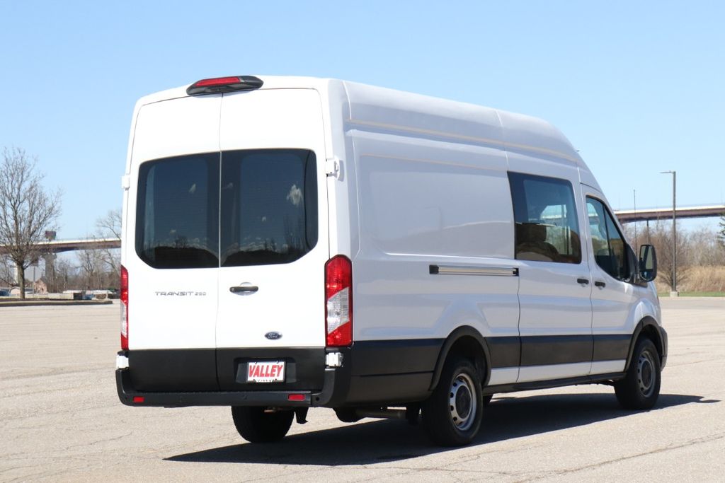 Used 2023 Ford Transit 250 - photo 2