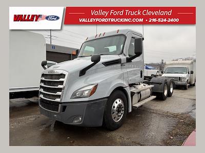 Used 2021 Freightliner Cascadia - photo 1