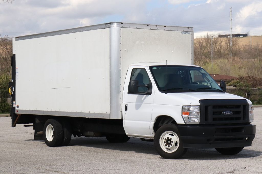 Used 2024 Ford E-350 - photo 5