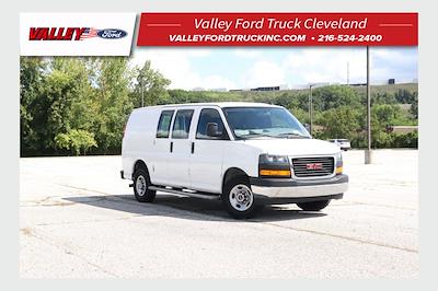 Used 2024 GMC Savana 2500 - photo 1