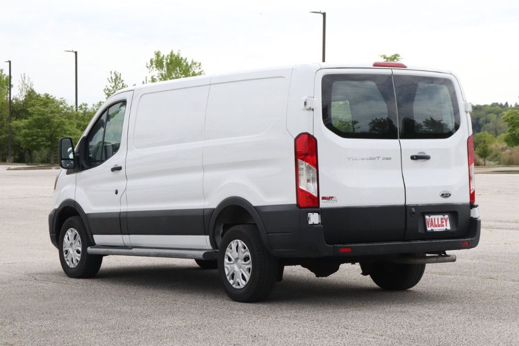 Used 2025 Ford Transit 250 - photo 8