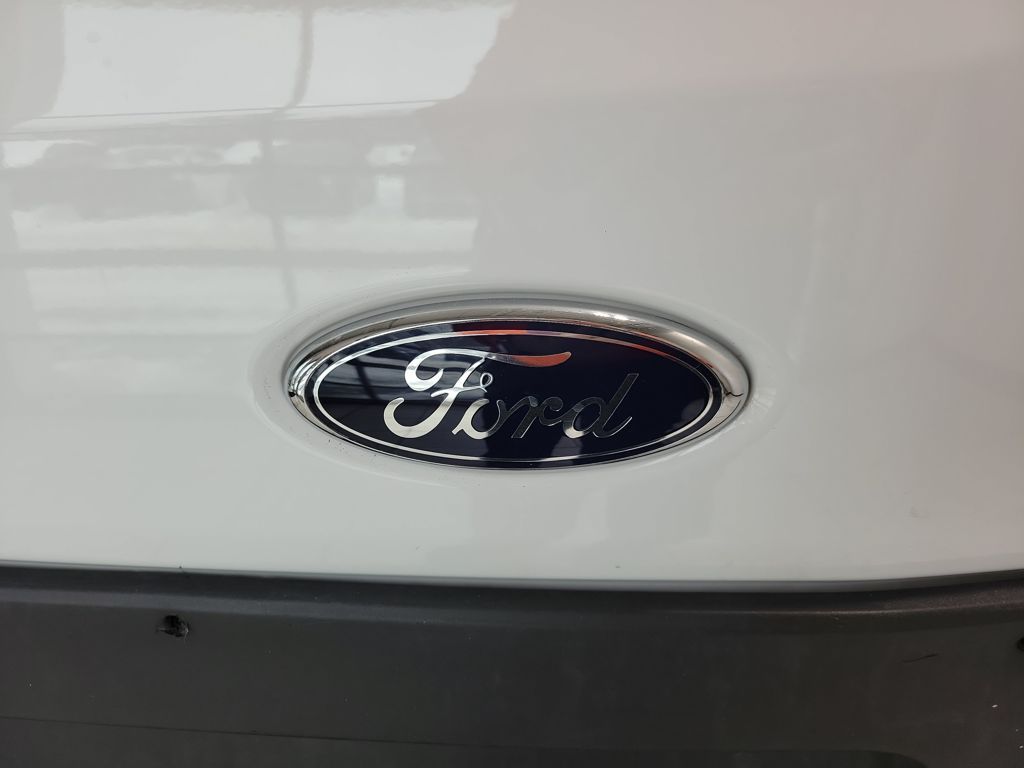 Used 2024 Ford Transit 250 - photo 9