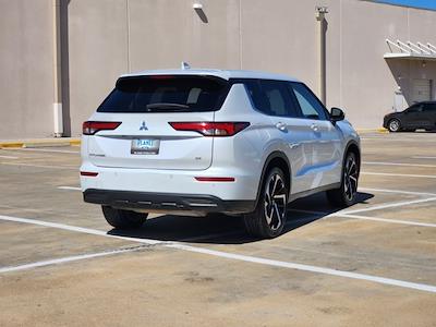 Used 2022 Mitsubishi Outlander - photo 1