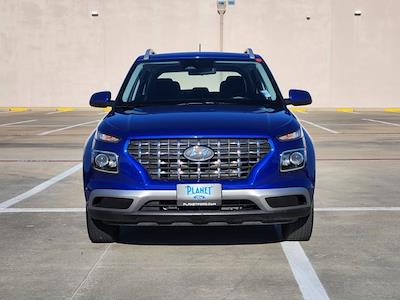 Used 2025 Hyundai Venue - photo 1