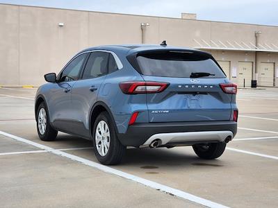 Used 2024 Ford Escape - photo 2