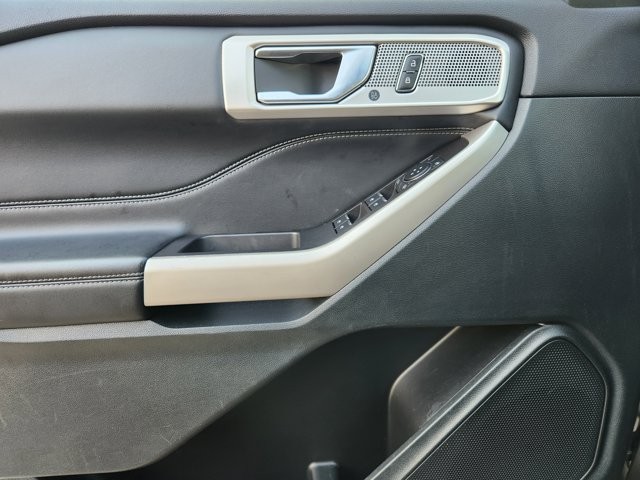 Used 2024 Ford Explorer - photo 21
