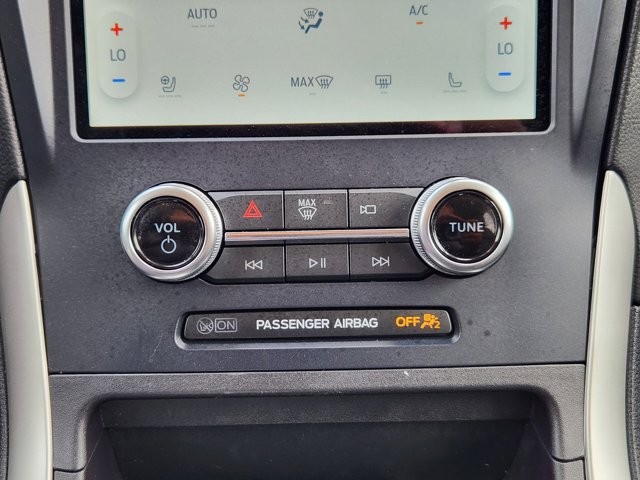 Used 2023 Ford Edge - photo 17