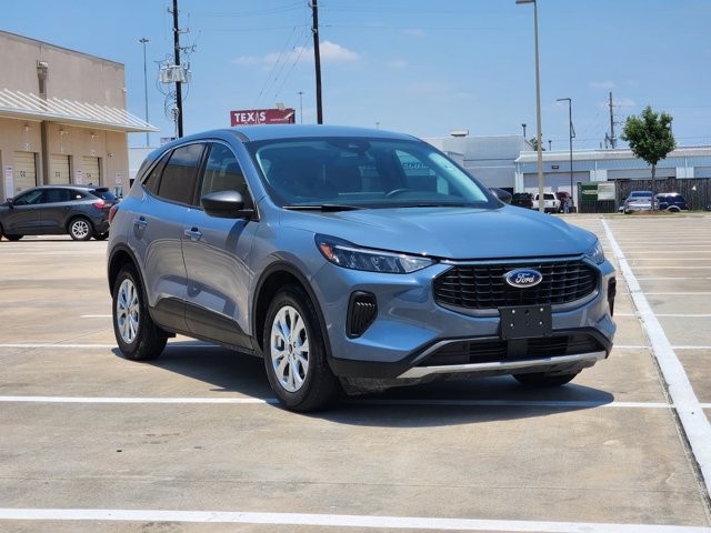 Used 2024 Ford Escape - photo 3