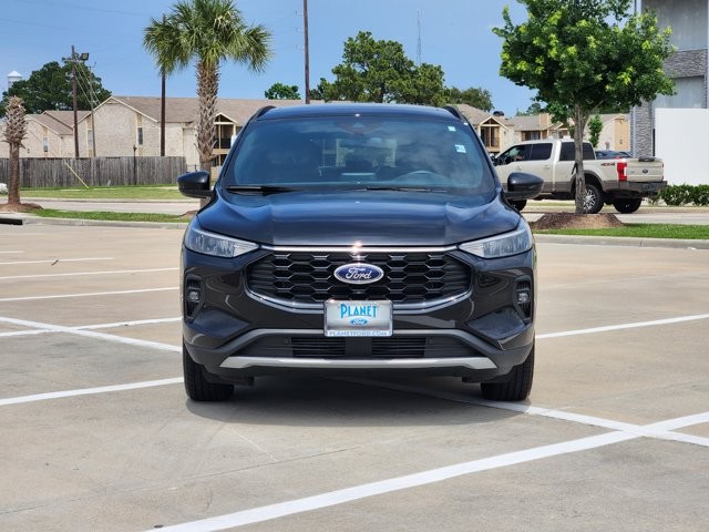 Used 2025 Ford Escape - photo 3