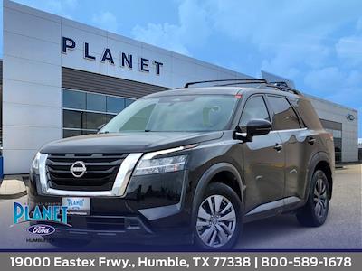 Used 2022 Nissan Pathfinder - photo 1