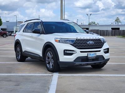 Used 2023 Ford Explorer - photo 2
