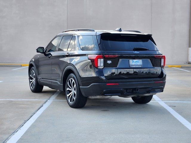 Used 2025 Ford Explorer - photo 8