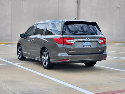Used 2018 Honda Odyssey - photo 2