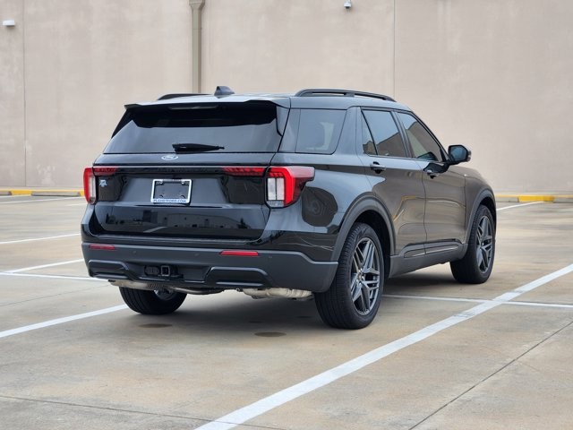 New 2026 Ford Explorer - photo 2