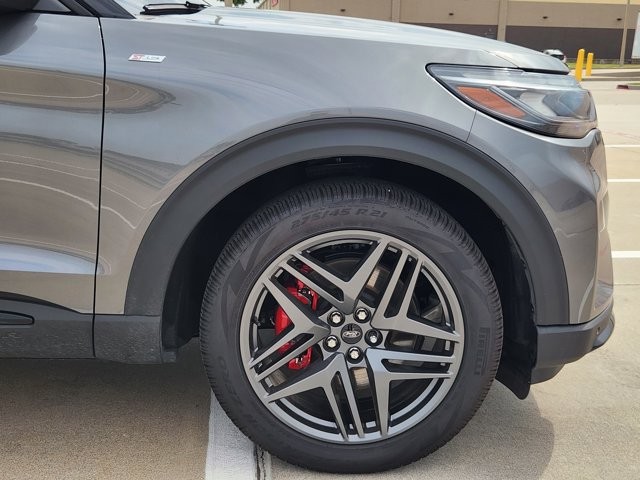 New 2026 Ford Explorer - photo 8