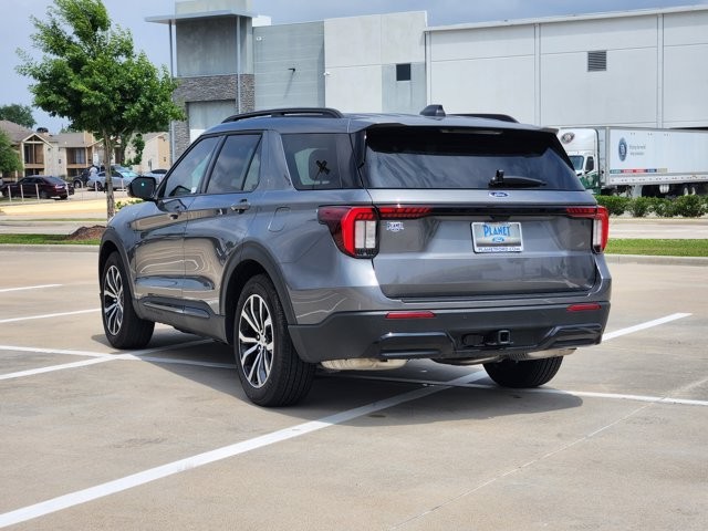 New 2026 Ford Explorer - photo 2