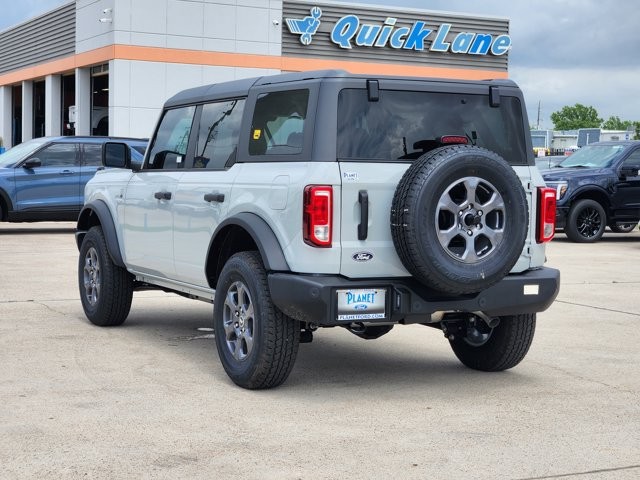 New 2026 Ford Bronco - photo 2