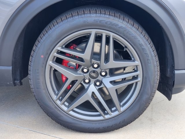 New 2026 Ford Explorer - photo 11