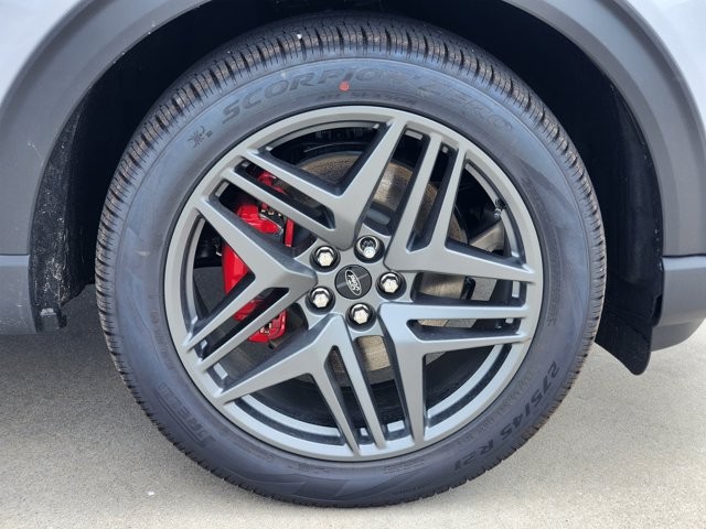 New 2026 Ford Explorer - photo 8