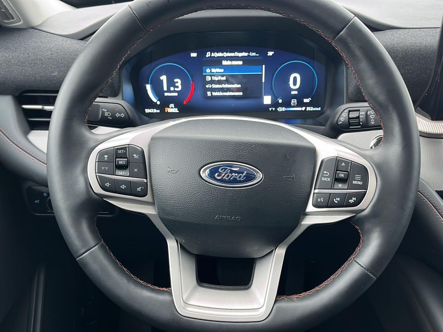 Used 2025 Ford Explorer - photo 18