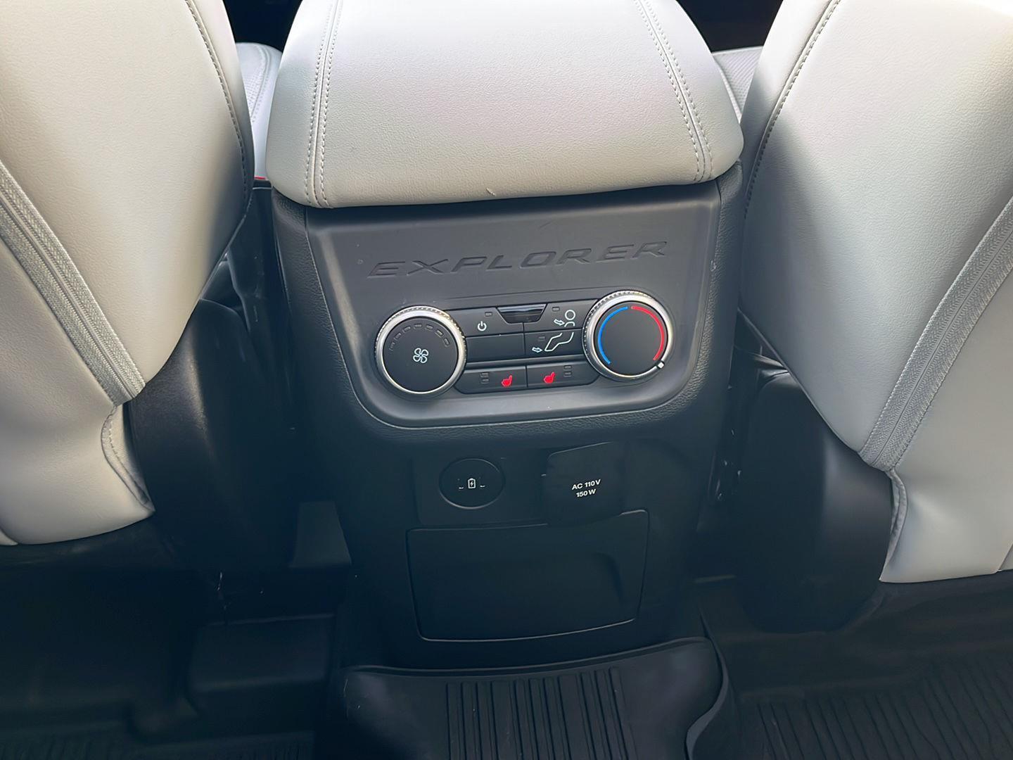 Used 2025 Ford Explorer - photo 24