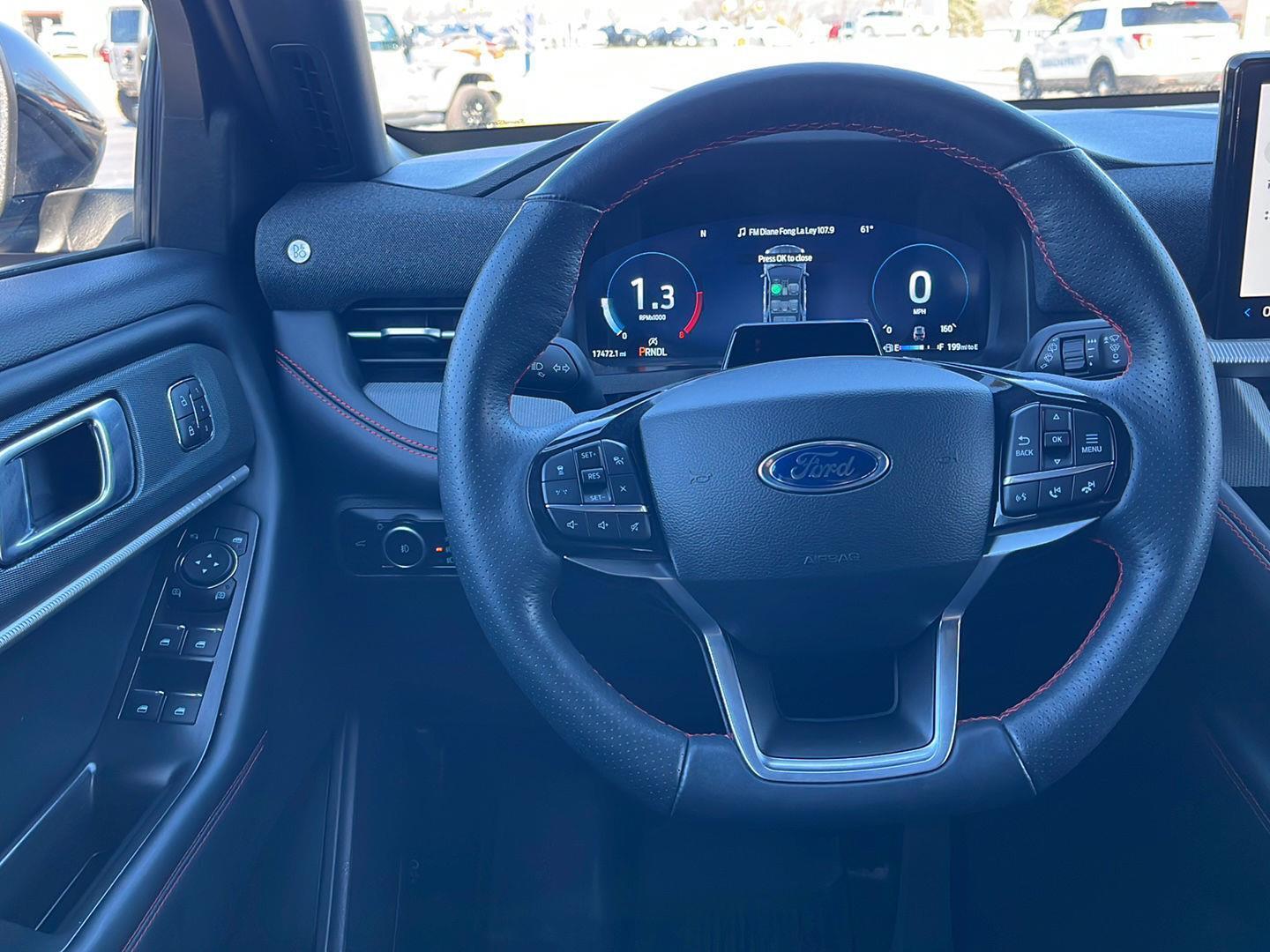 Used 2025 Ford Explorer - photo 22