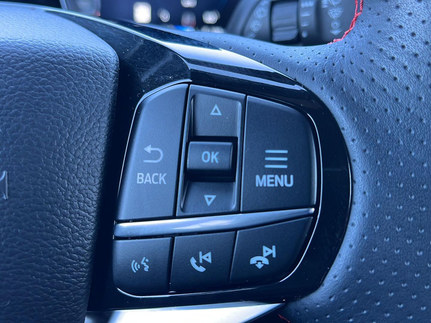 Used 2025 Ford Explorer - photo 24