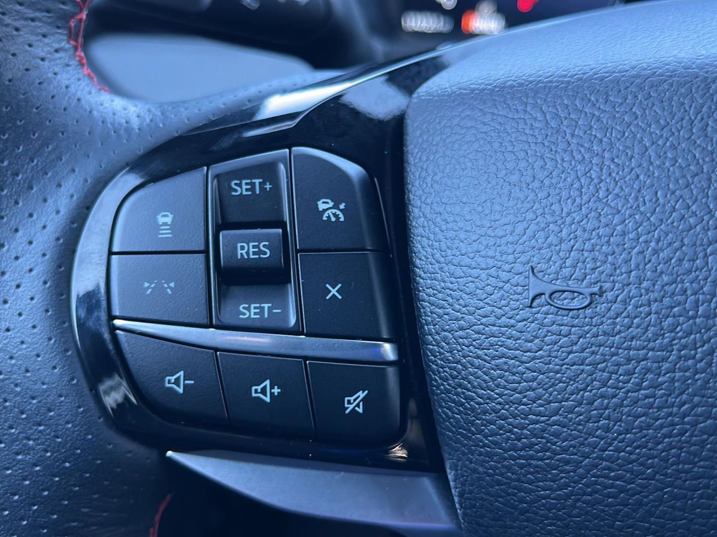 Used 2025 Ford Explorer - photo 25