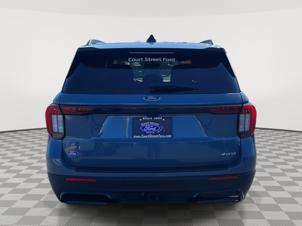 Used 2025 Ford Explorer - photo 5