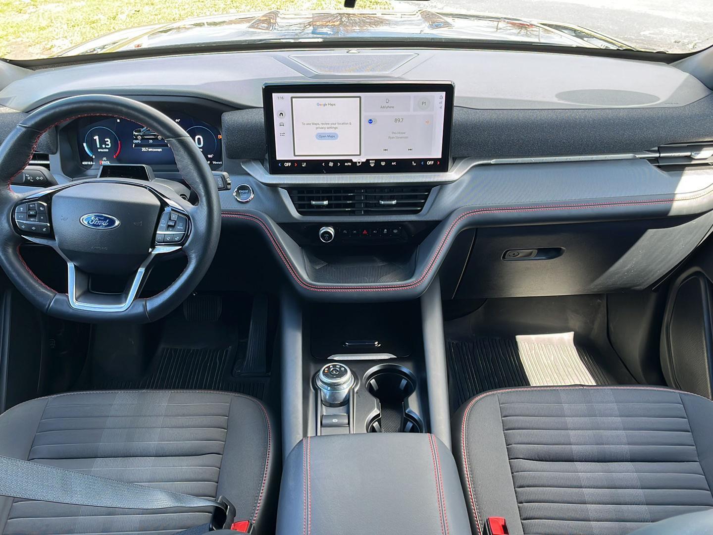 Used 2025 Ford Explorer - photo 18