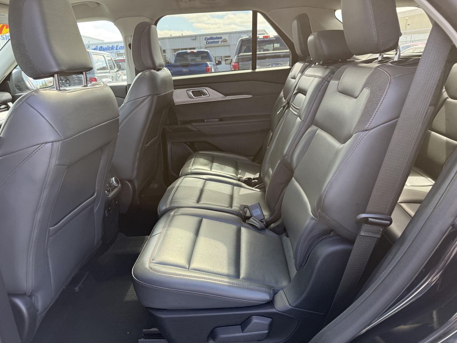Used 2025 Ford Explorer - photo 15