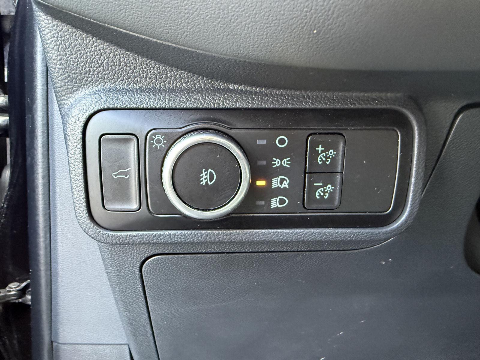 Used 2025 Ford Explorer - photo 16