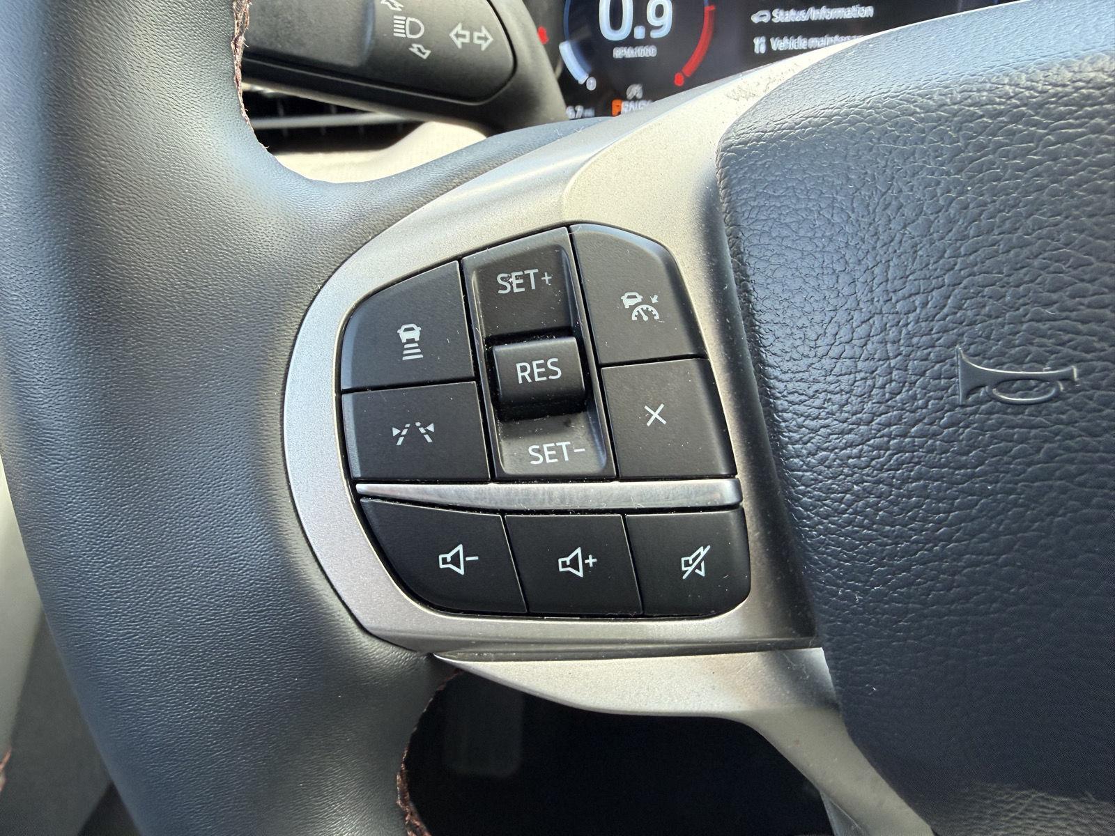 Used 2025 Ford Explorer - photo 21