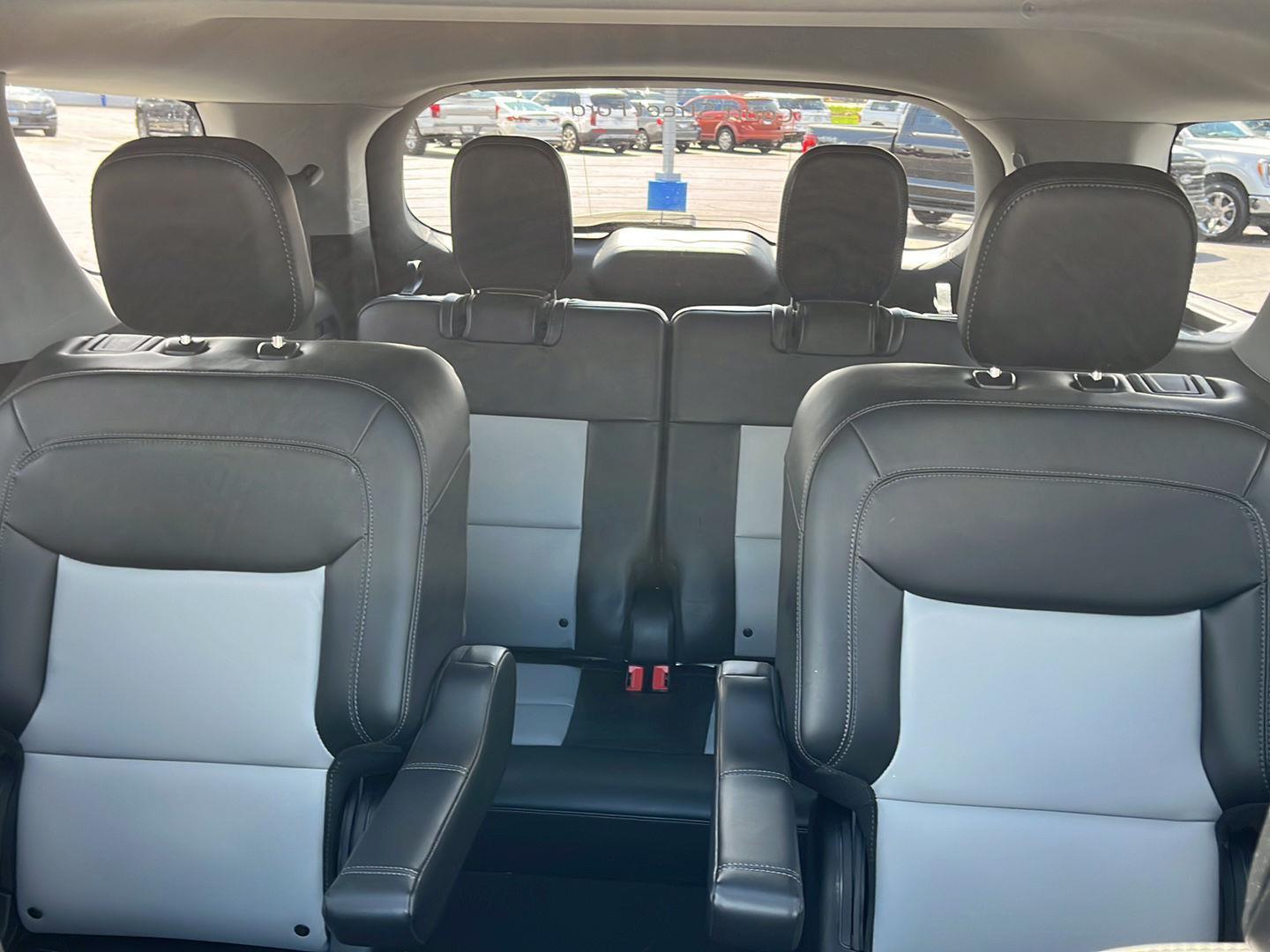 Used 2023 Ford Explorer - photo 12