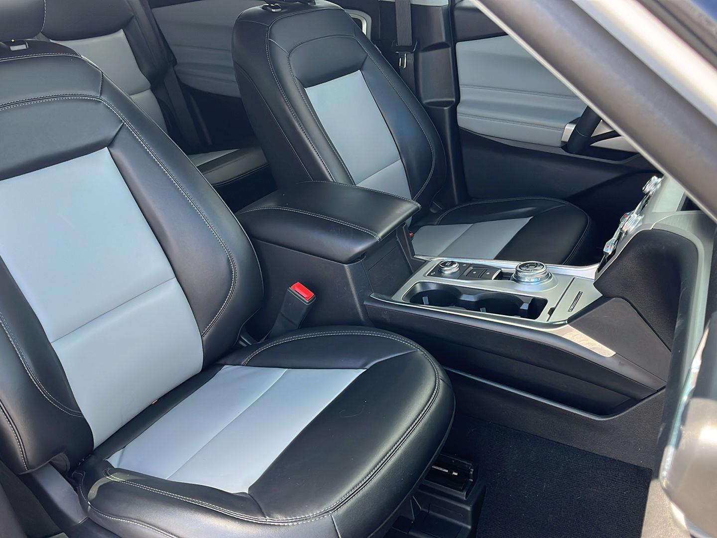 Used 2023 Ford Explorer - photo 17