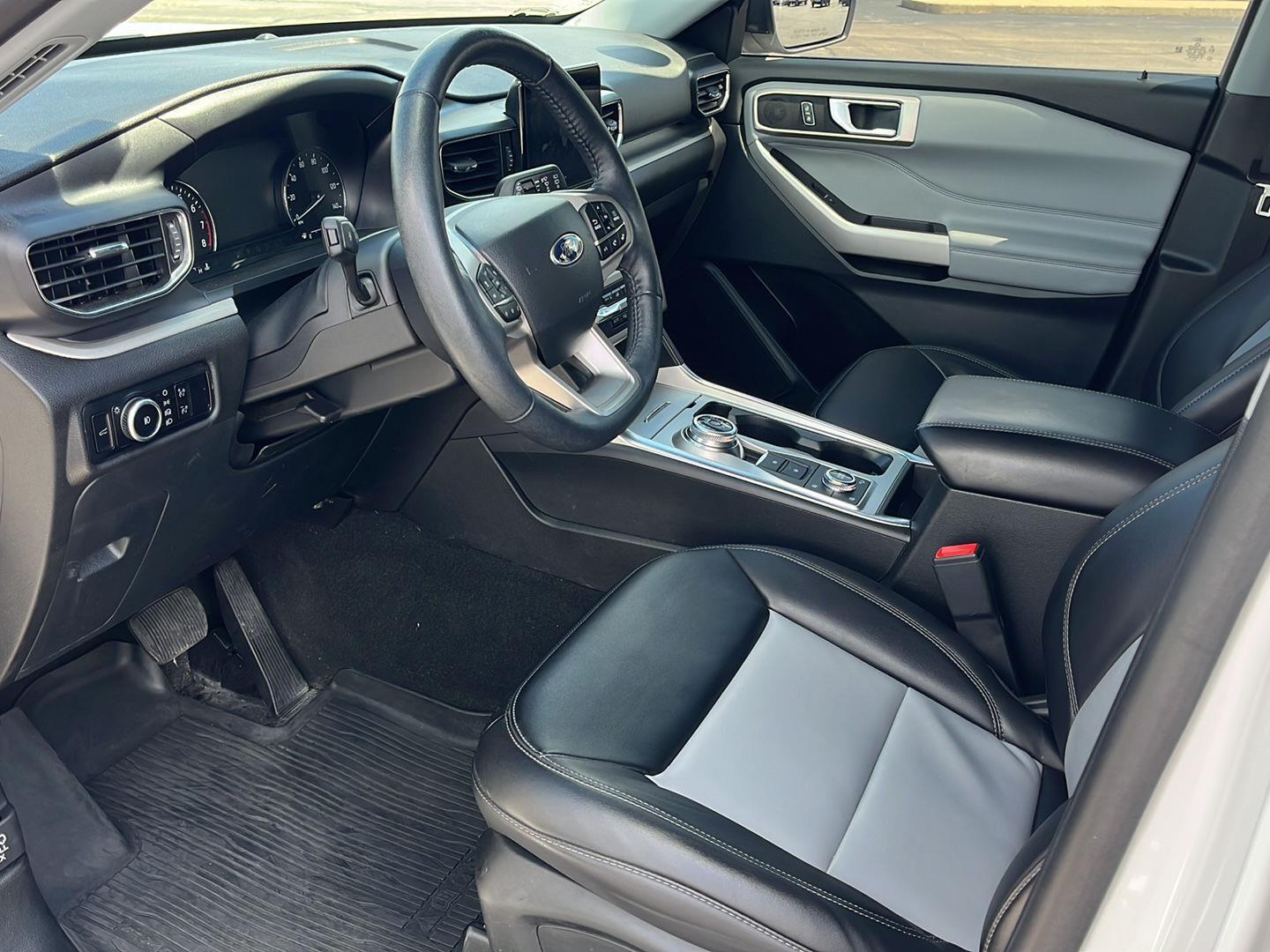 Used 2023 Ford Explorer - photo 10