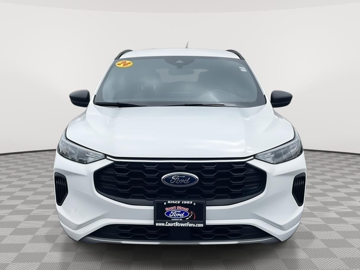 Used 2024 Ford Escape - photo 2